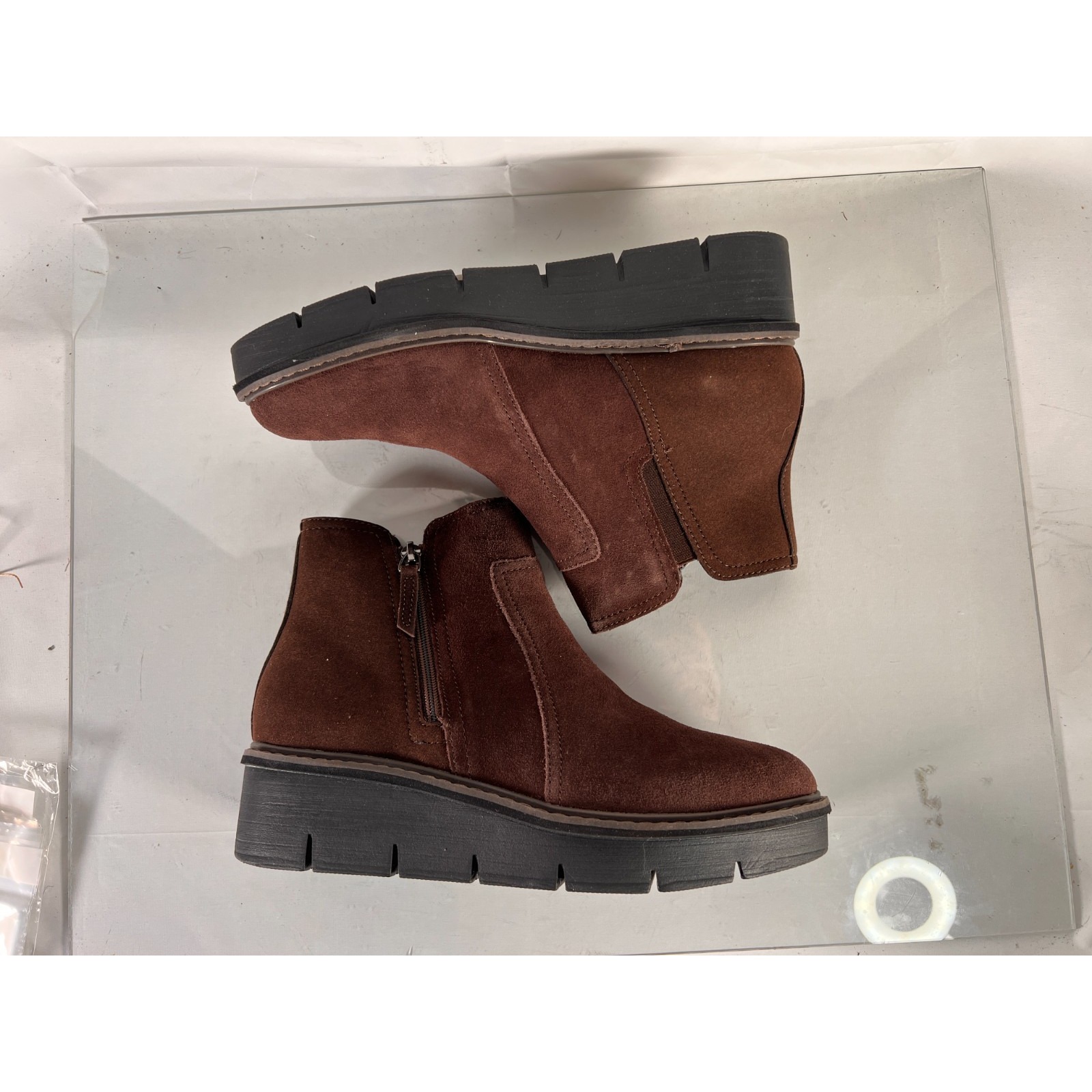 Clarks Women's Airabell Style Boot Bootie Brown Suede 8.5 Zipper 2 Inch Wedge — image 5 of 8
